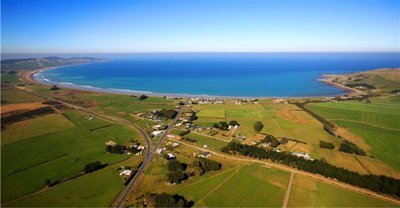 Colac Bay Camp