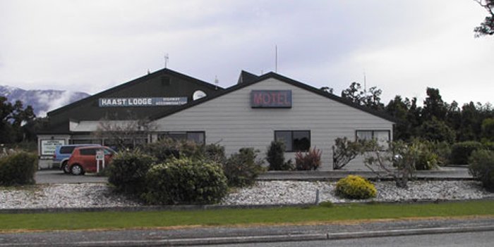 Haast Lodge, Backpackers, Motel and Motor Park