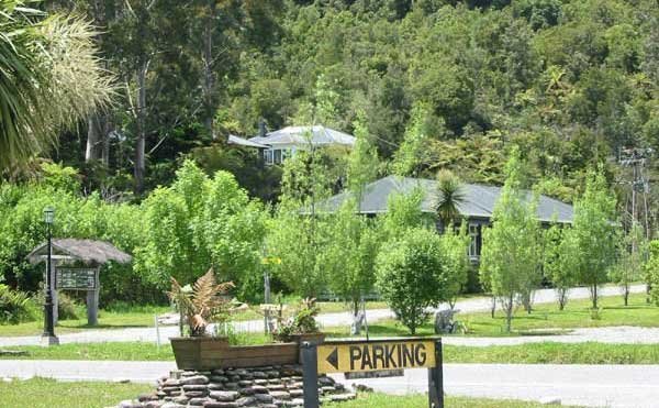 Pukekura Lodge and Campsite
