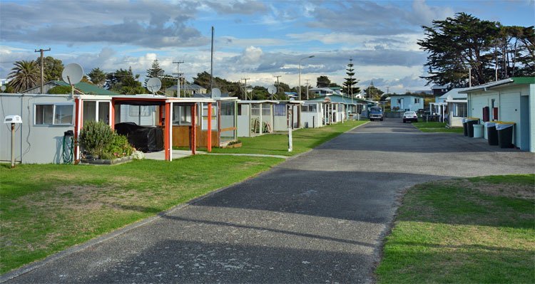 Waitarere Beach Motor Camp (Hydrabad Holiday Park)