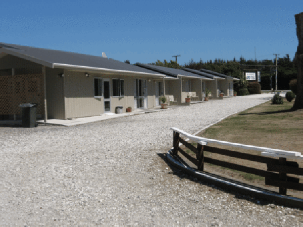 Flaxbourne Motel and Camping Ground
