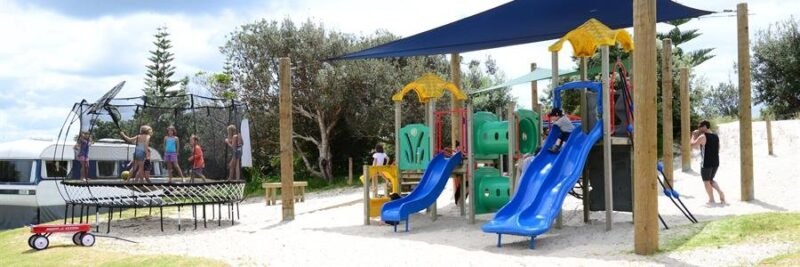 Waipu Cove Cottages & Camping